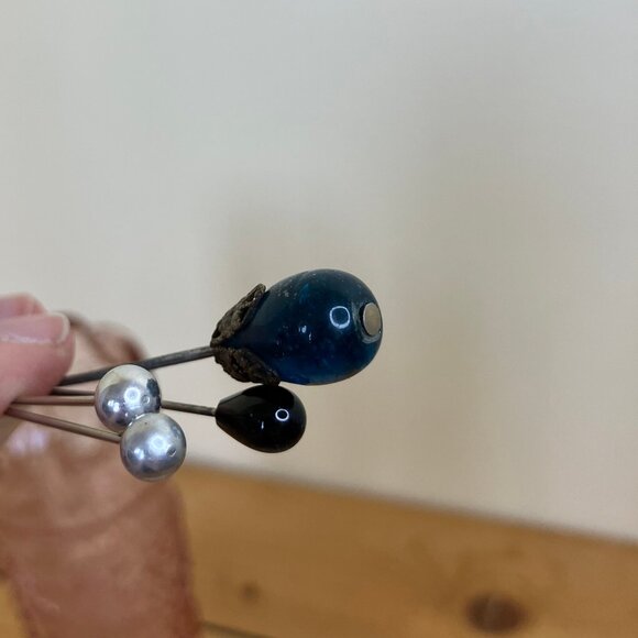 Pink Glass Hat Pin Holder with Collection of Vintage Long Hatpins & Sewing Pins - Picture 5 of 9